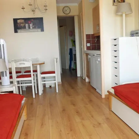 Ange Gardien Vue فيليوفرُنش سور مير